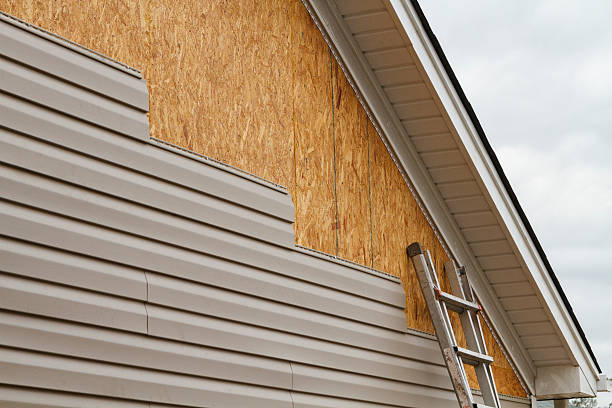 Professional Emergency Siding Repair technician working in New Kent, VA